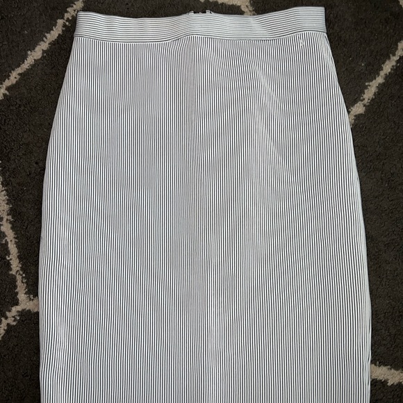TopShop Pinstripe MIDI Skirt Size 6 - Picture 4 of 8